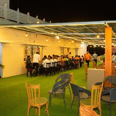 Hotel Virasat By Bookingcare Chhatarpur Buitenkant foto