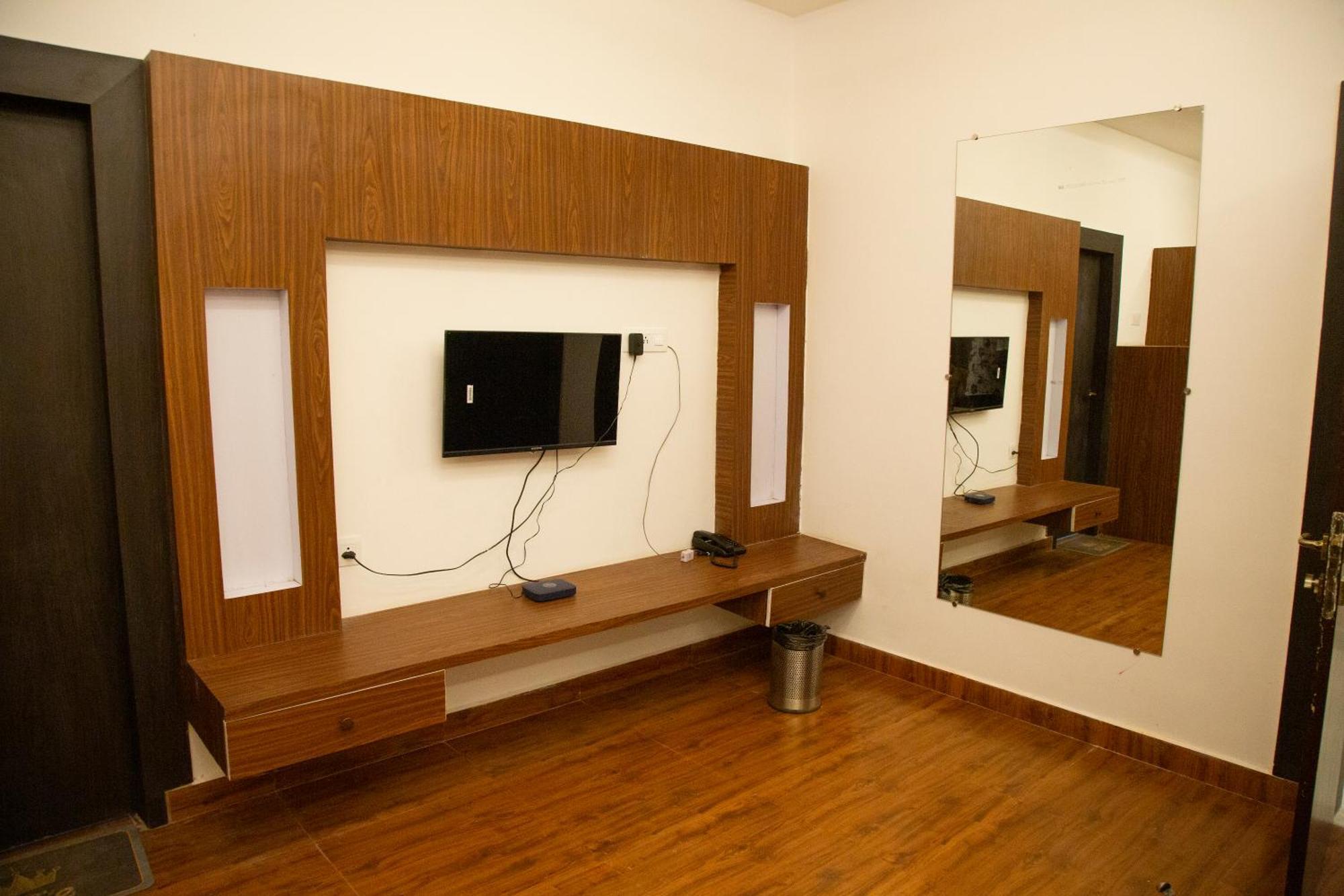 Hotel Virasat By Bookingcare Chhatarpur Buitenkant foto