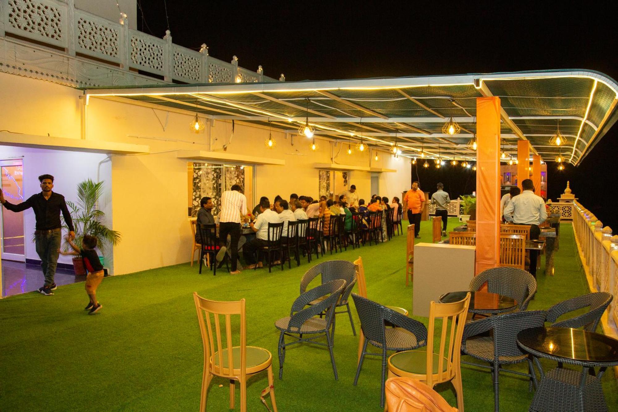 Hotel Virasat By Bookingcare Chhatarpur Buitenkant foto