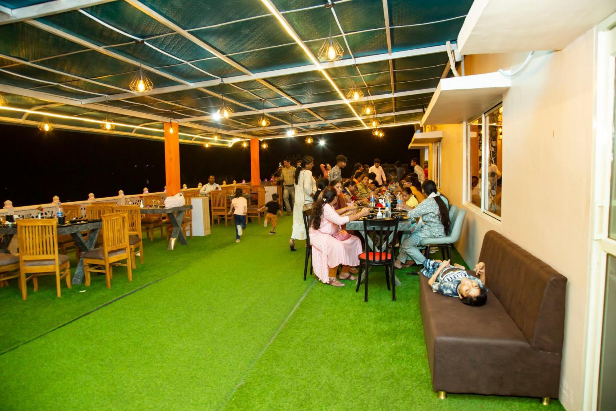 Hotel Virasat By Bookingcare Chhatarpur Buitenkant foto